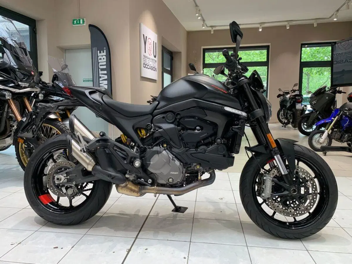 Ducati Monster 937 + (2021 - 25)