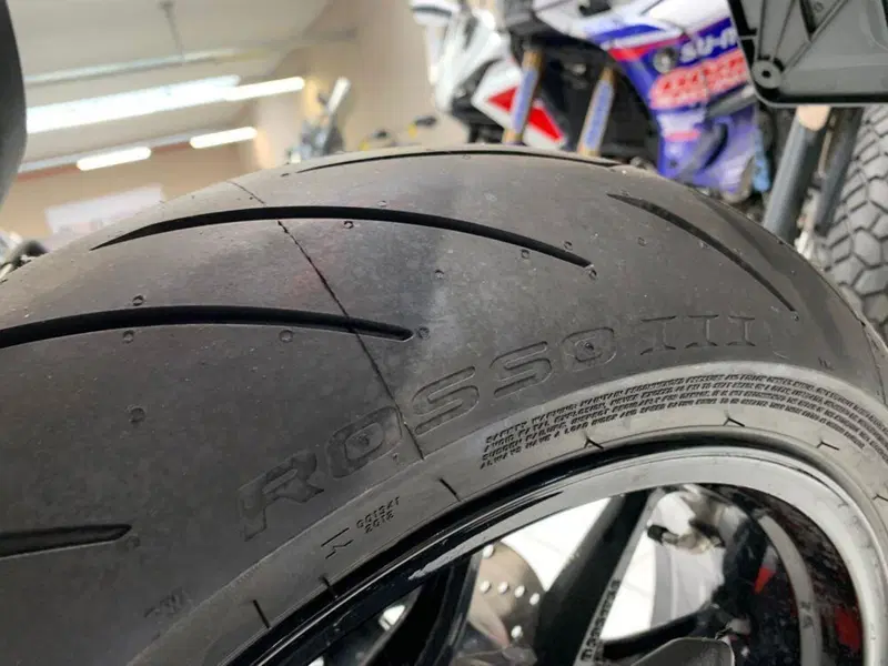 Ducati Monster 937 + (2021 - 25) (9)