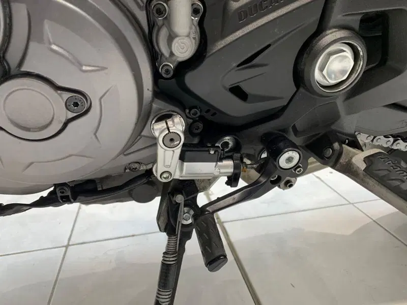 Ducati Monster 937 + (2021 - 25) (6)