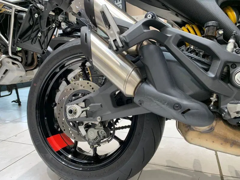 Ducati Monster 937 + (2021 - 25) (8)