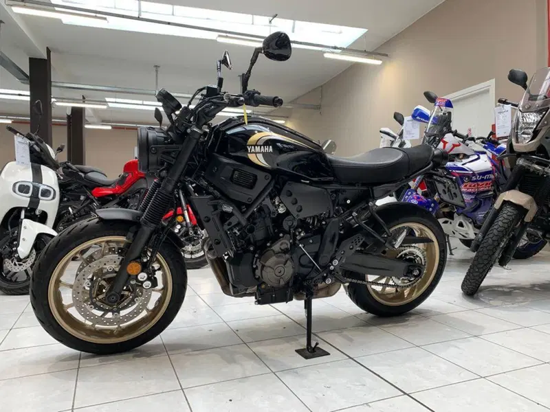 Yamaha XSR 700 (2022 - 26) (3)