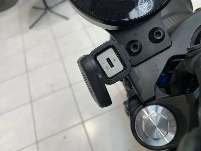 Yamaha XSR 700 (2022 - 26) (4)