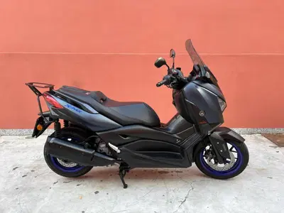 Yamaha X-Max 300 (2021 - 24) usata