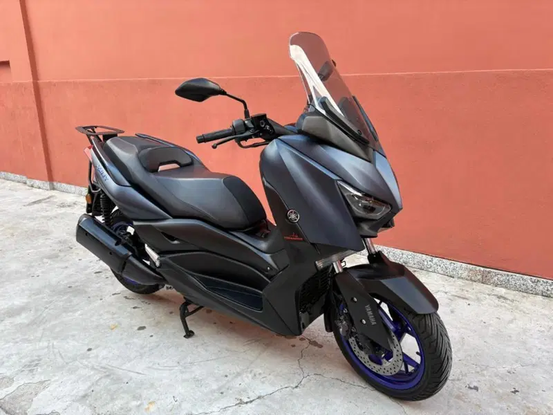 Yamaha X-Max 300 (2021 - 24) (2)