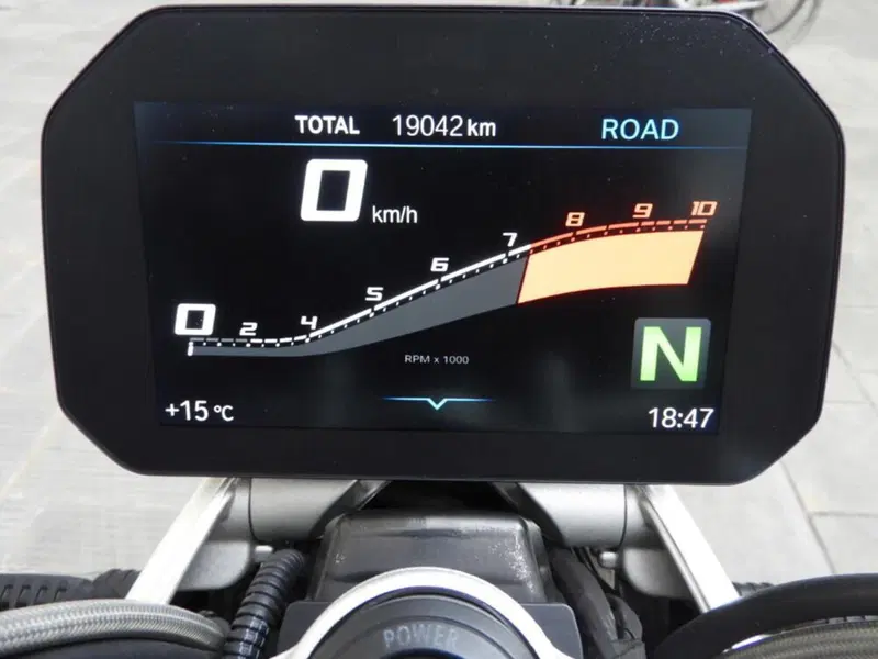 Bmw R 1250 R (2021 - 25) (5)