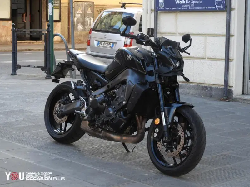 Yamaha MT-09 (2021 - 23) (2)