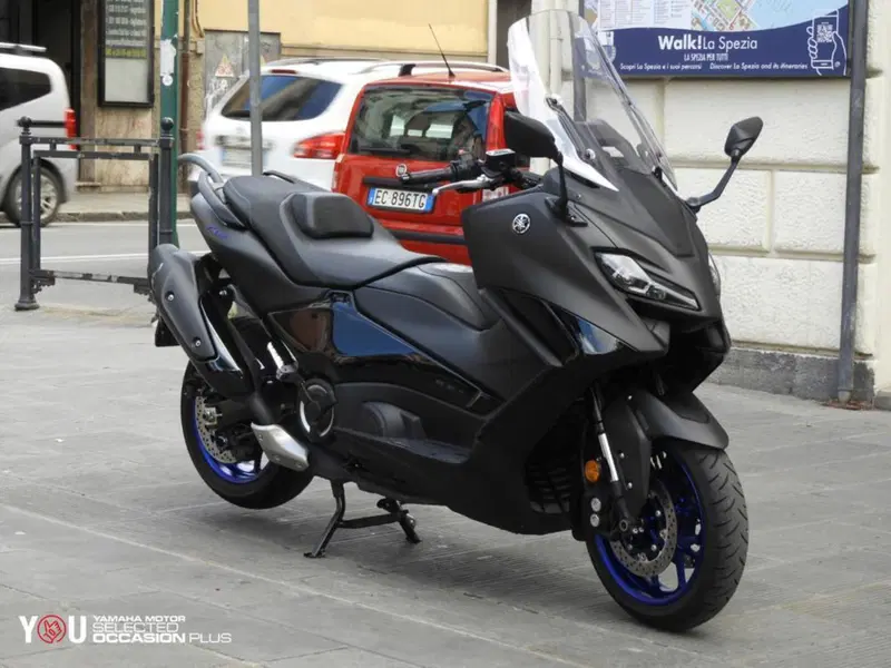 Yamaha T-Max 560 (2022 - 24) (2)