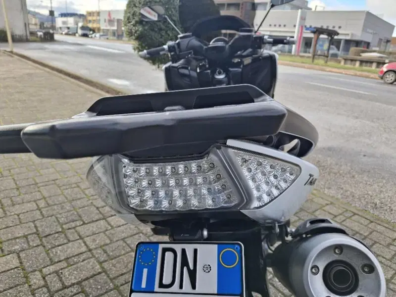 Yamaha T-Max 500 (2008 - 12) (4)