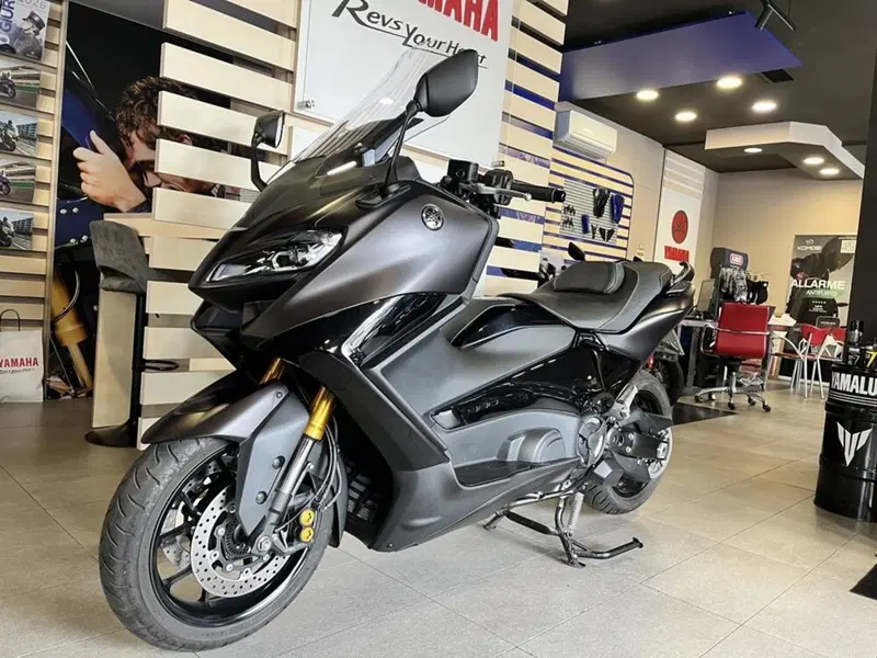 Yamaha T-Max 560 Tech Max (2022 - 24) (2)