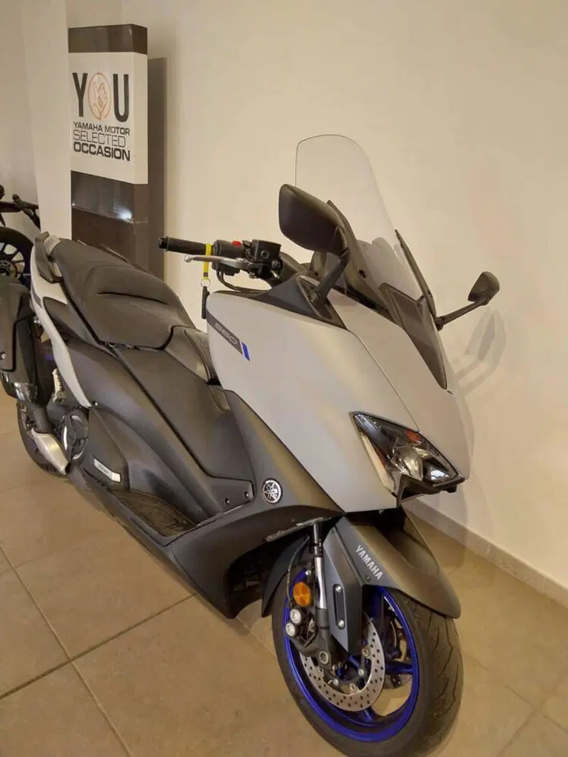 Yamaha T-Max 560 (2020 - 21) (6)