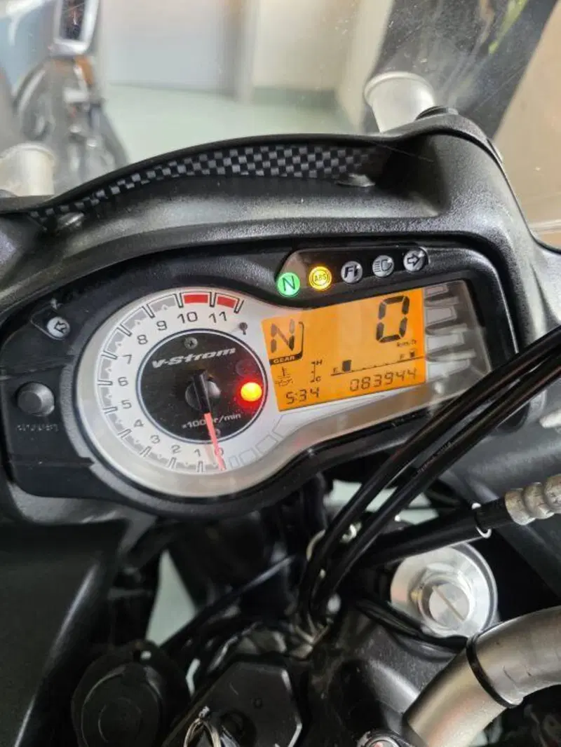 Suzuki V-Strom 650 ABS (2011 - 17) (7)