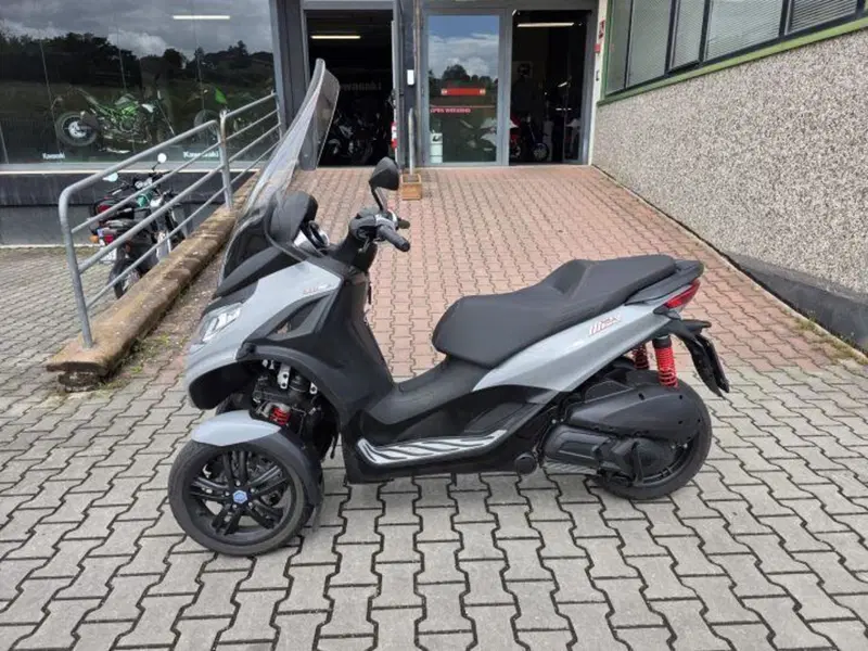 Piaggio MP3 300 Sport ABS Hpe (2021 - 24) (3)