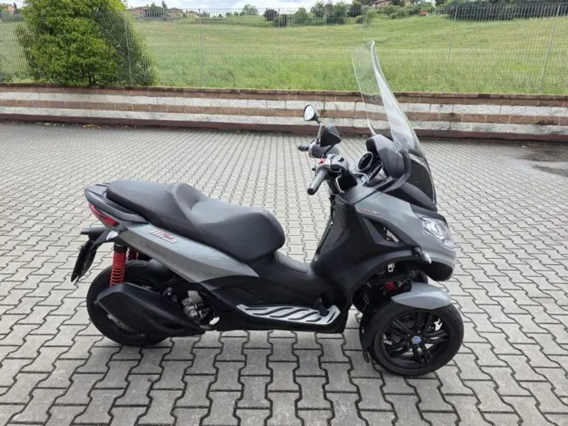 Piaggio MP3 300 Sport ABS Hpe (2021 - 24) (4)