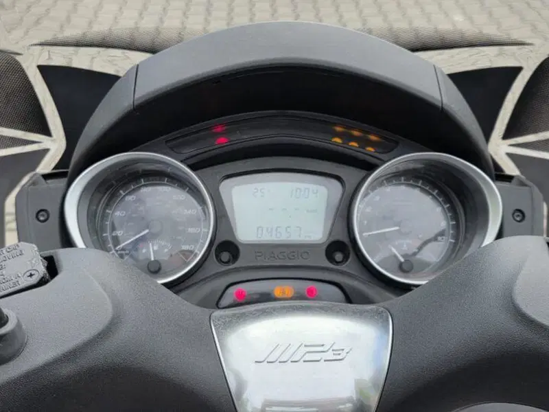 Piaggio MP3 300 Sport ABS Hpe (2021 - 24) (7)