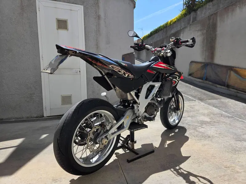 Aprilia SXV 550 (2007 - 14) (3)