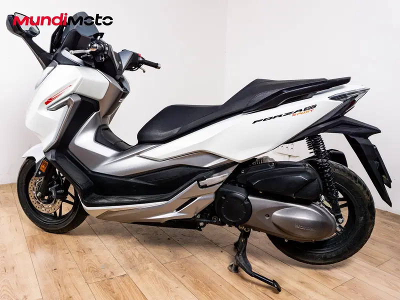 Honda Forza 300 (2019 - 20) (7)