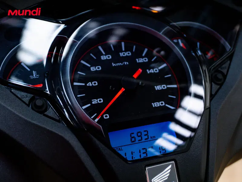 Honda SH 300 i ABS (2013 - 14) (12)