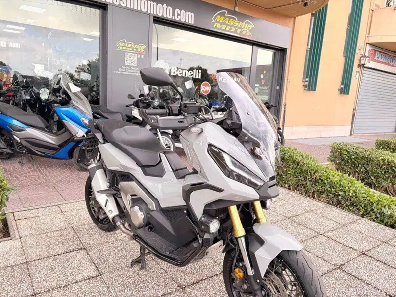 Honda X-ADV 750 DCT (2021 - 24) (9)