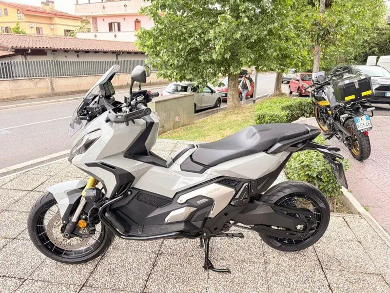 Honda X-ADV 750 DCT (2021 - 24) (4)