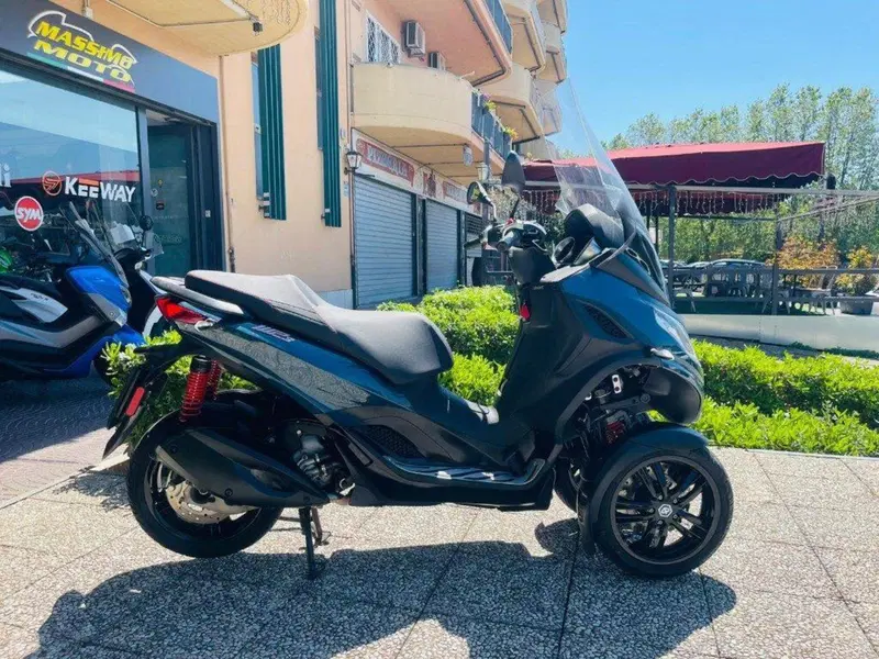 Piaggio MP3 300 ABS Hpe (2021 - 24) (8)
