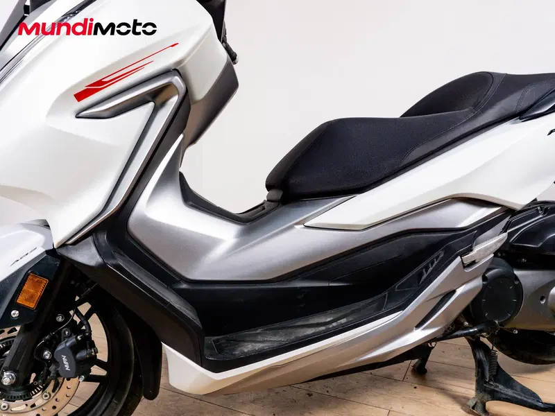 Honda Forza 300 (2019 - 20) (9)