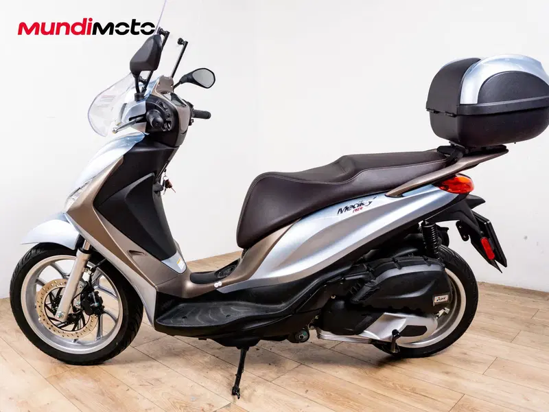 Piaggio Liberty 150 i-get ABS (2016) (6)