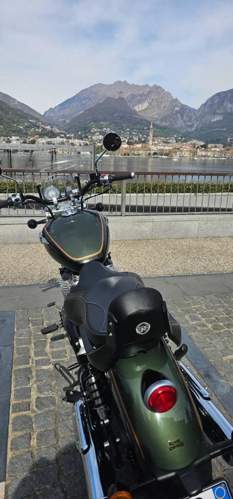 Royal Enfield Super Meteor 650 (2023 - 26) (4)