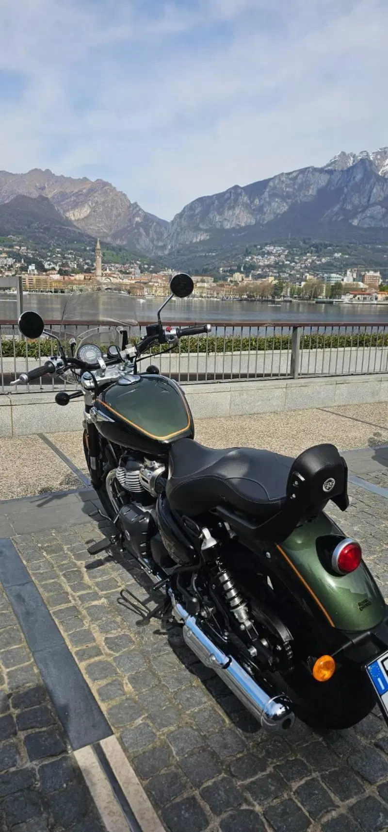 Royal Enfield Super Meteor 650 (2023 - 26) (5)