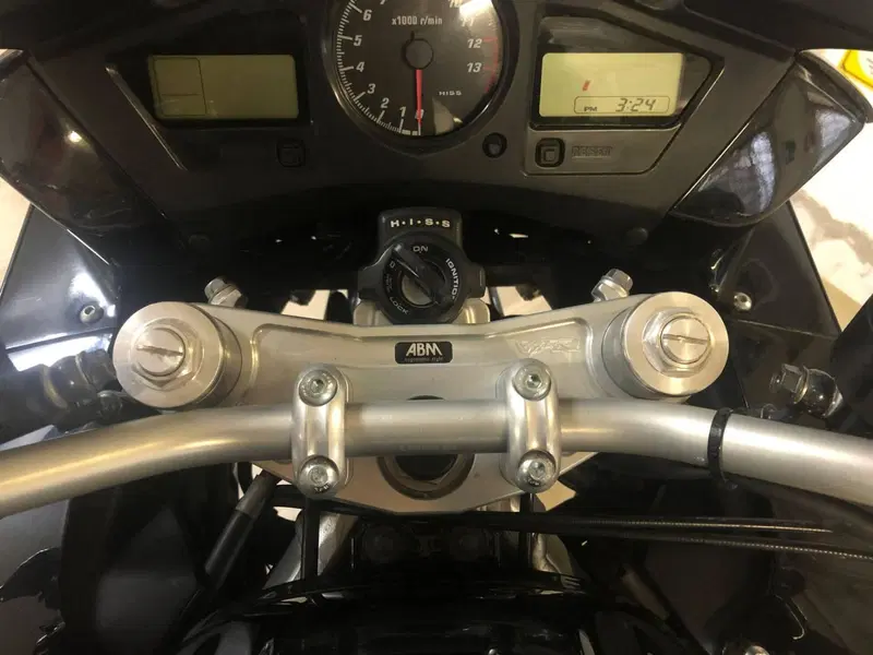 Honda VFR 800 (2002 - 05) (6)