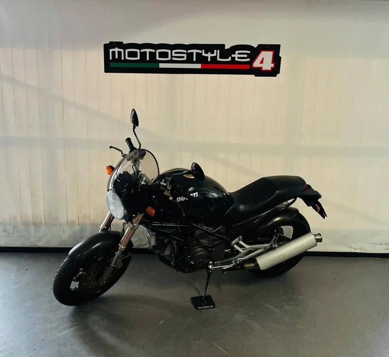 Ducati Monster 900 S (1998 - 01) (2)
