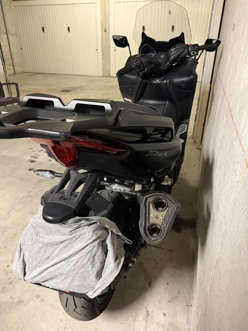 Yamaha T-Max 560 (2020 - 21) (4)