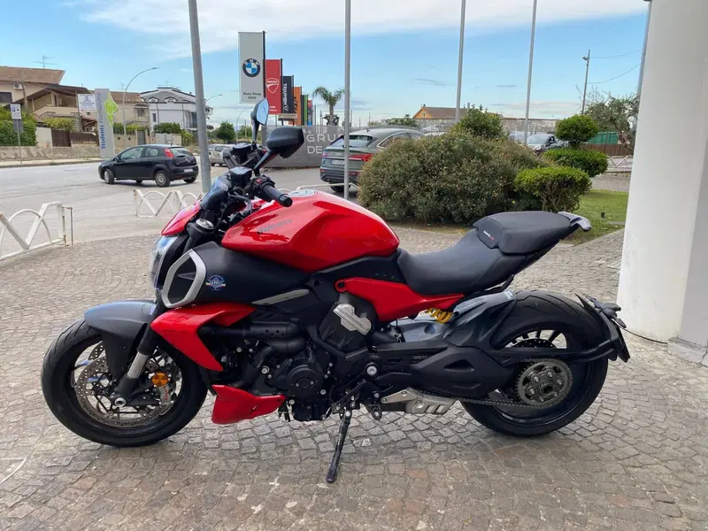 Ducati Diavel V4 (2023 - 26) (2)