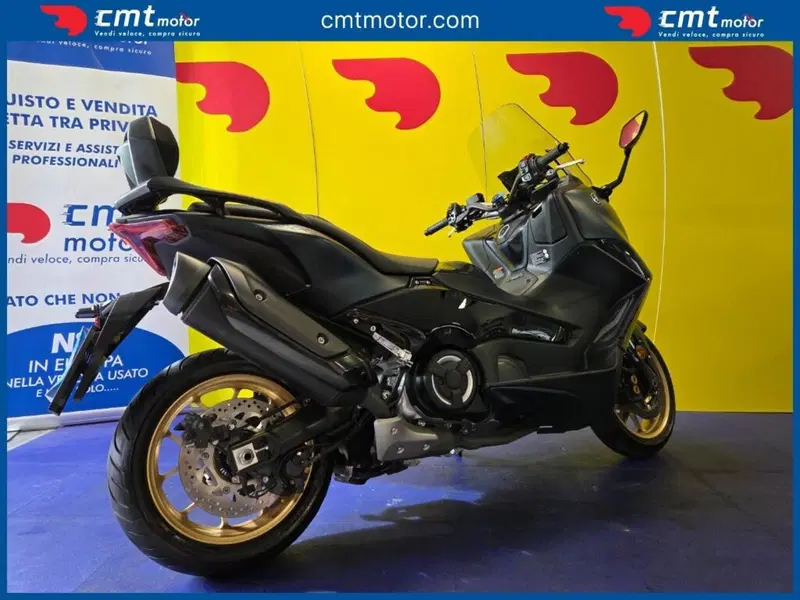 Yamaha T-Max 560 Tech Max (2022 - 24) (4)