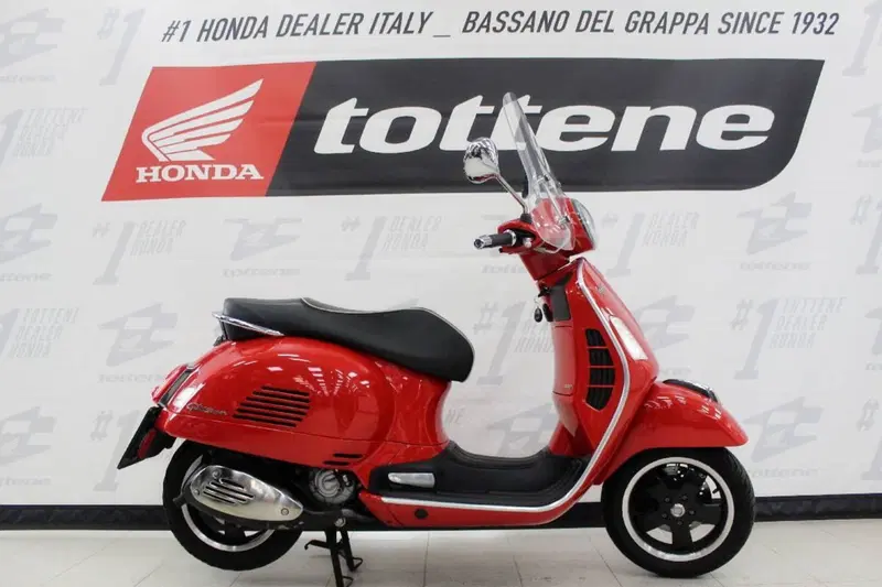 Vespa GTS 300 Super (2017 - 18)