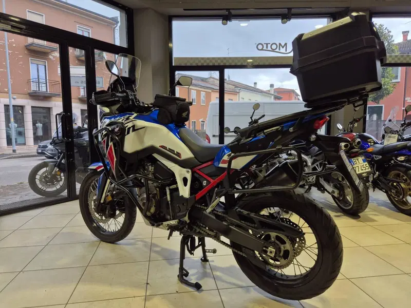 Honda Africa Twin CRF 1100L (2022 - 23) (7)
