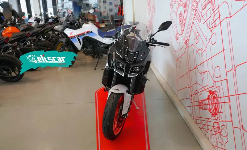 Yamaha MT-10 (2017 - 20) (3)