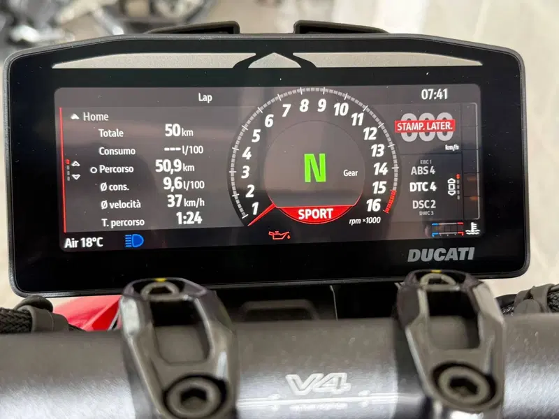 Ducati Streetfighter V4 (2025 - 26) (3)