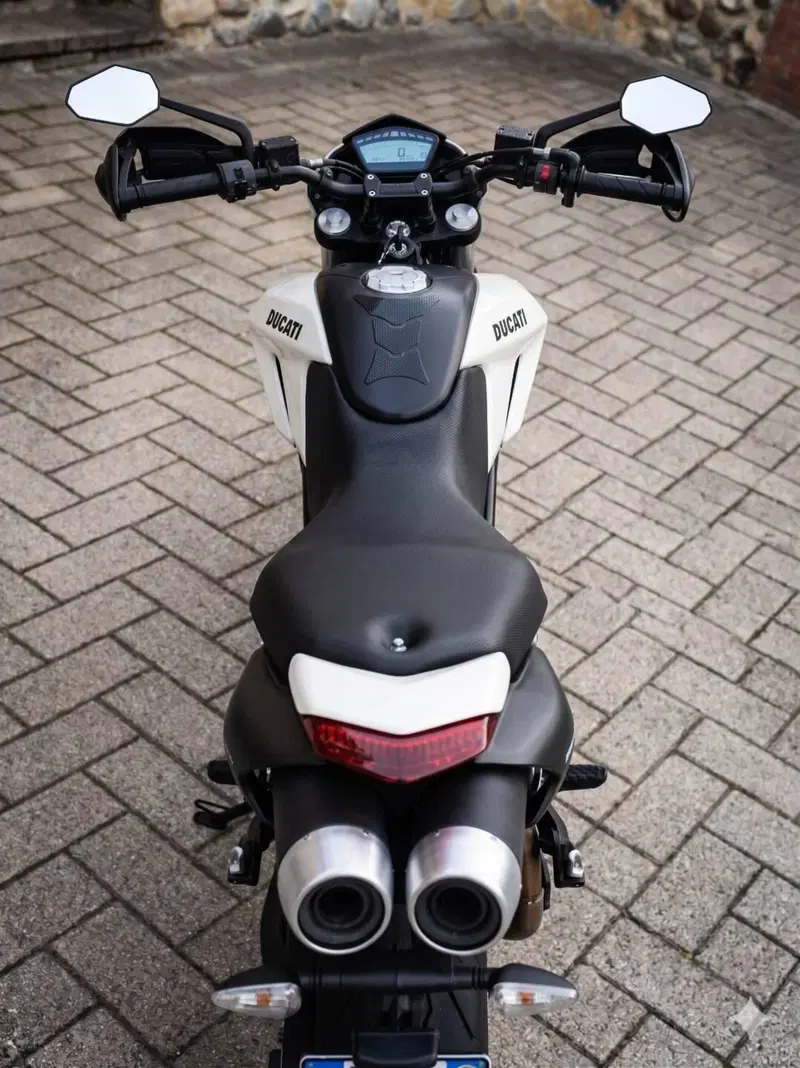 Ducati Hypermotard 796 (2012) (5)