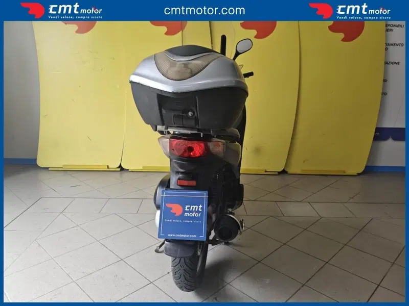 Honda SH 150i (2009 - 12) (4)