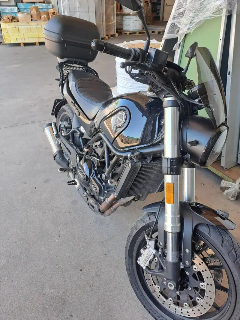 Benelli Leoncino 500 (2021 - 25) (3)