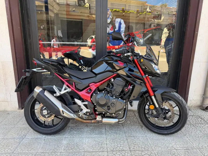 Honda CB 750 Hornet (2023 - 24)