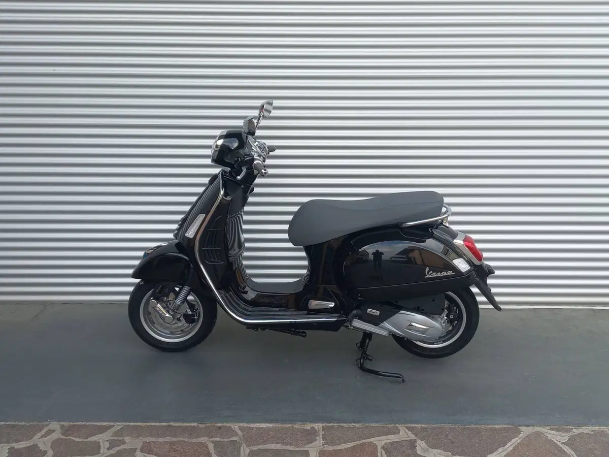 Vespa GTS 125 (2025 - 26) (5)