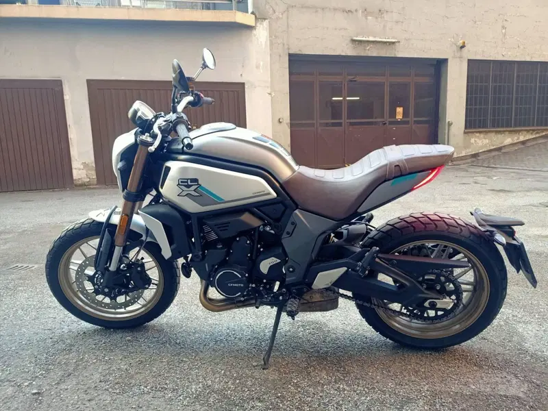 CFMOTO 700CL-X Heritage (2021 - 26)