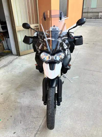 Triumph Tiger 800 XC (2011 - 12) usata