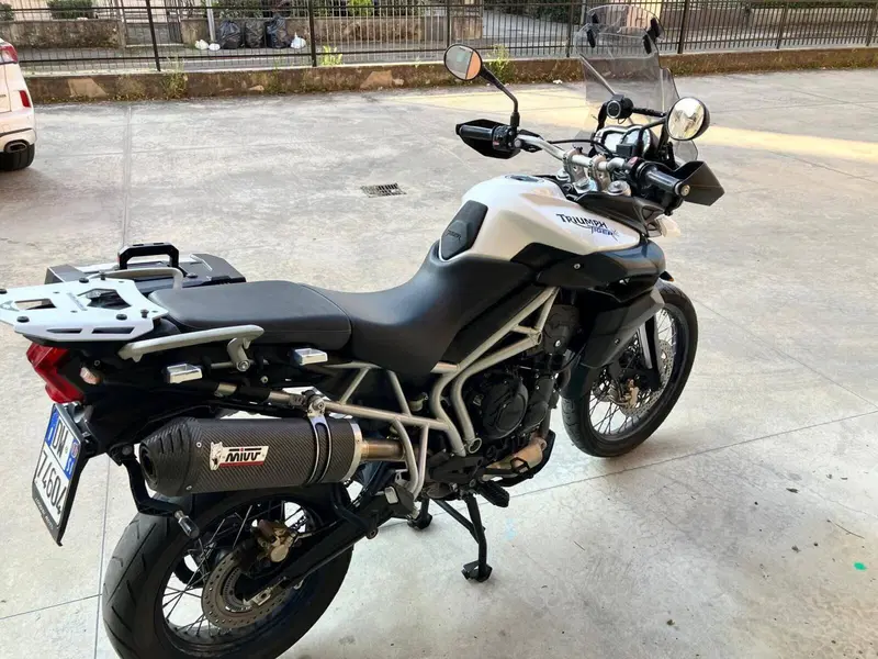Triumph Tiger 800 XC (2011 - 12) (6)