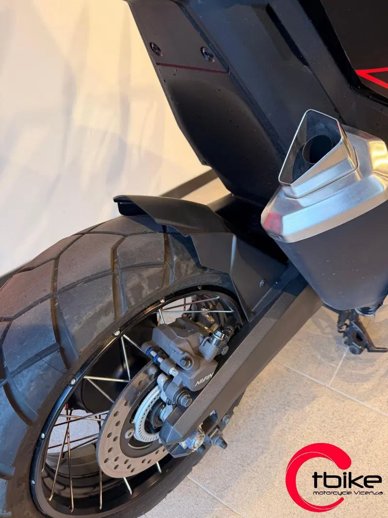 Honda X-ADV 750 DCT (2021 - 24) (4)
