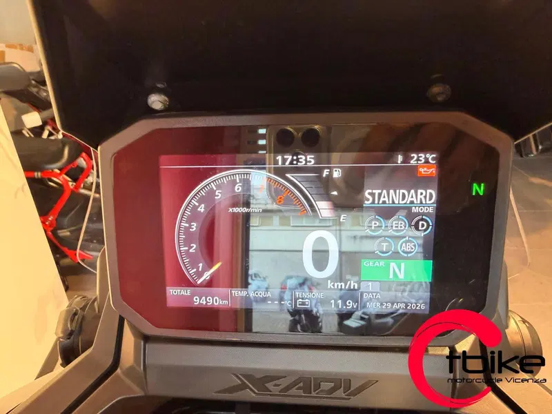 Honda X-ADV 750 DCT (2021 - 24) (2)