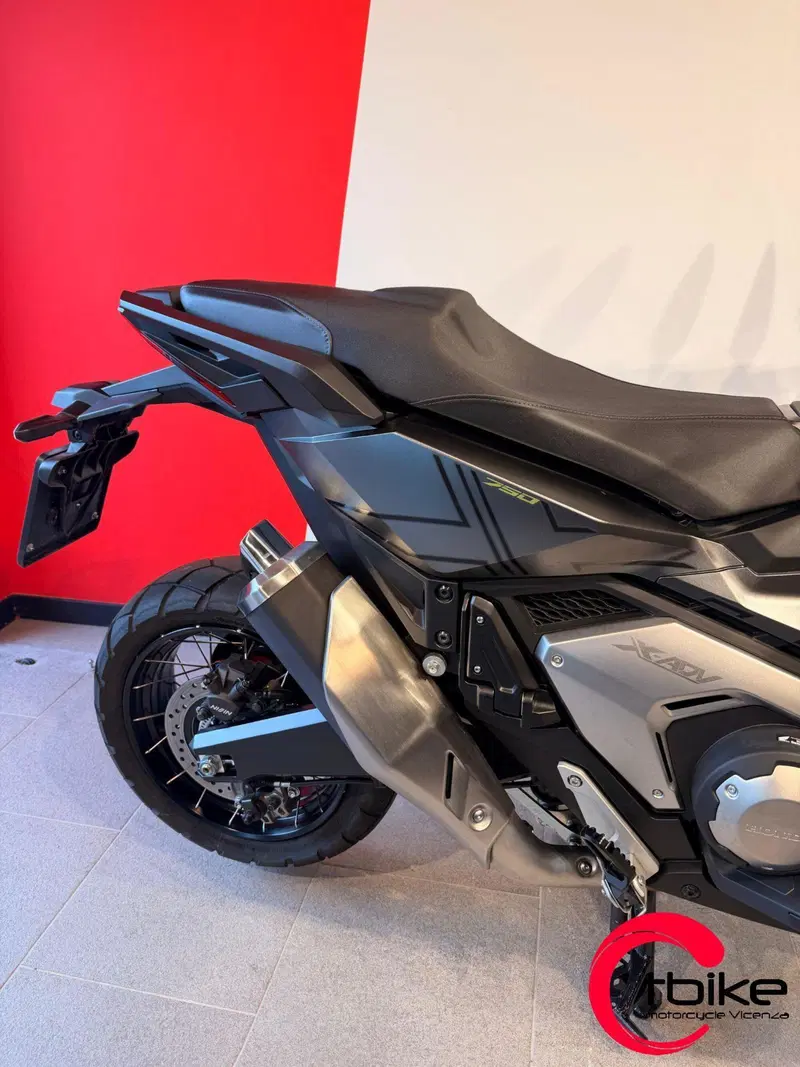 Honda X-ADV 750 DCT (2021 - 24) (3)