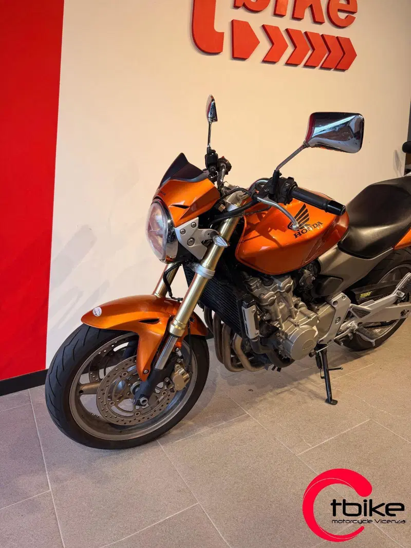 Honda Hornet 600 (2005 - 06) (4)