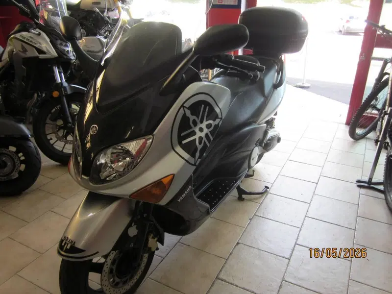 Yamaha T-Max 500 (2001 - 03) (2)